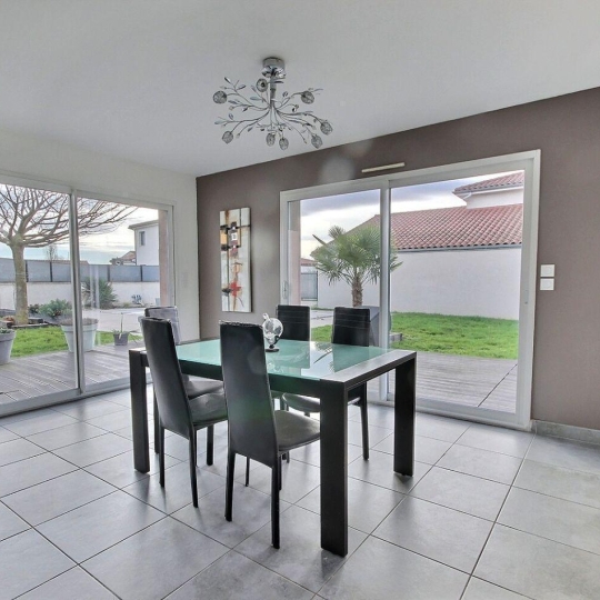  WEALSTONE : Maison / Villa | SAINT-GALMIER (42330) | 166 m2 | 460 000 € 