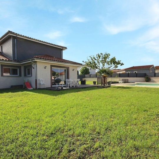  WEALSTONE : Maison / Villa | SAINT-GALMIER (42330) | 166 m2 | 460 000 € 