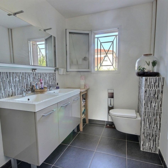  WEALSTONE : Maison / Villa | SAINT-GALMIER (42330) | 166 m2 | 460 000 € 