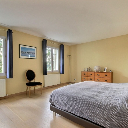  WEALSTONE : House | SAINT-BONNET-LES-OULES (42330) | 220 m2 | 640 000 € 