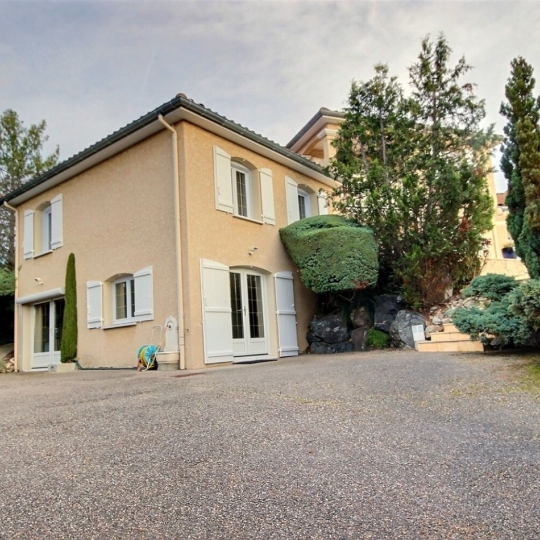 WEALSTONE : House | SAINT-BONNET-LES-OULES (42330) | 220.00m2 | 640 000 € 