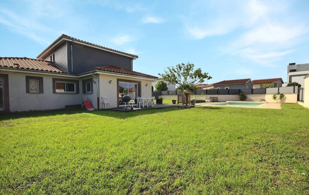 WEALSTONE : Maison / Villa | SAINT-GALMIER (42330) | 166 m2 | 460 000 € 