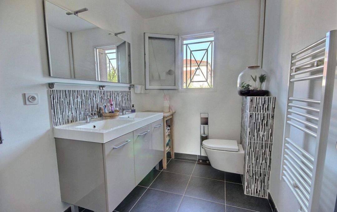 WEALSTONE : Maison / Villa | SAINT-GALMIER (42330) | 166 m2 | 460 000 € 