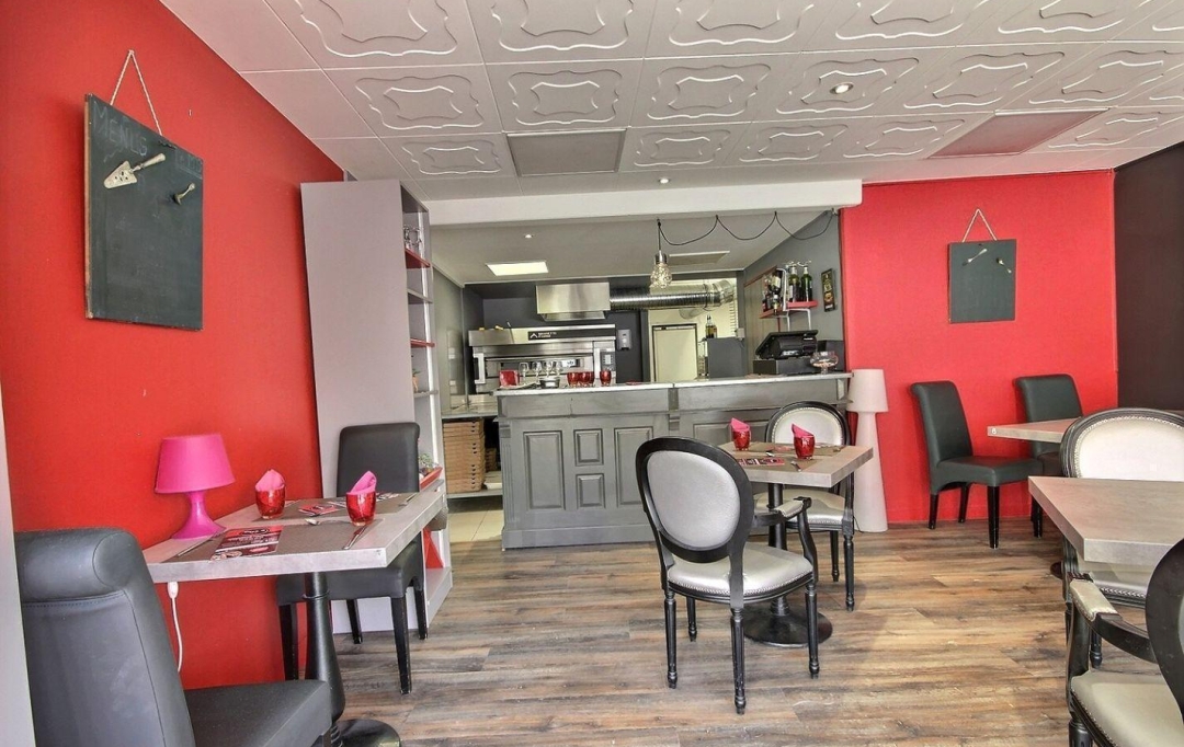 WEALSTONE : Immeuble | FEURS (42110) | 434 m2 | 315 000 € 