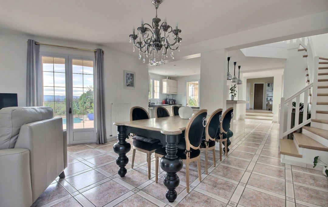 WEALSTONE : House | SAINT-BONNET-LES-OULES (42330) | 220 m2 | 640 000 € 