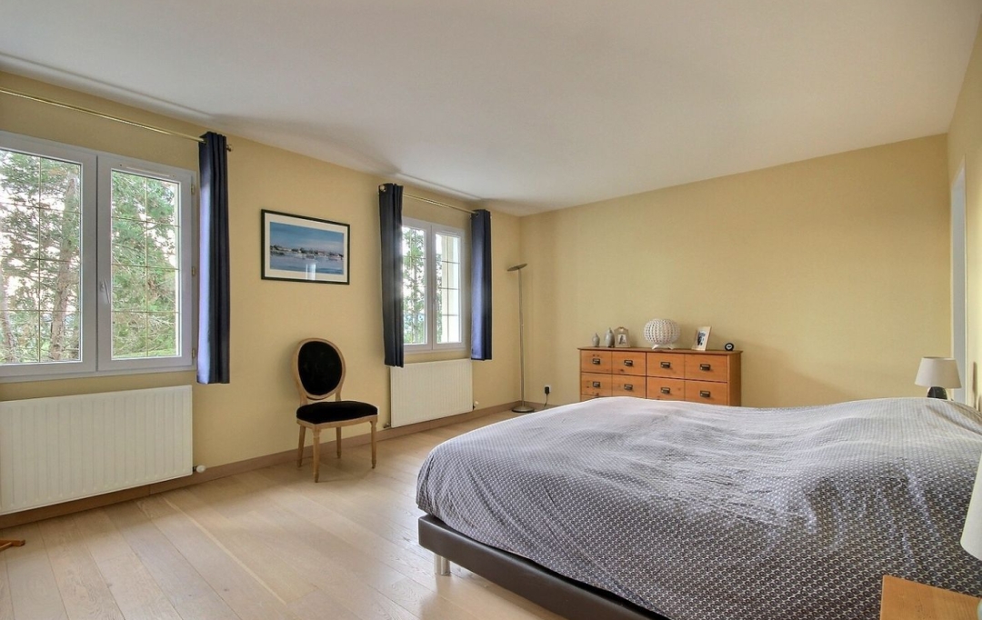 WEALSTONE : House | SAINT-BONNET-LES-OULES (42330) | 220 m2 | 640 000 € 