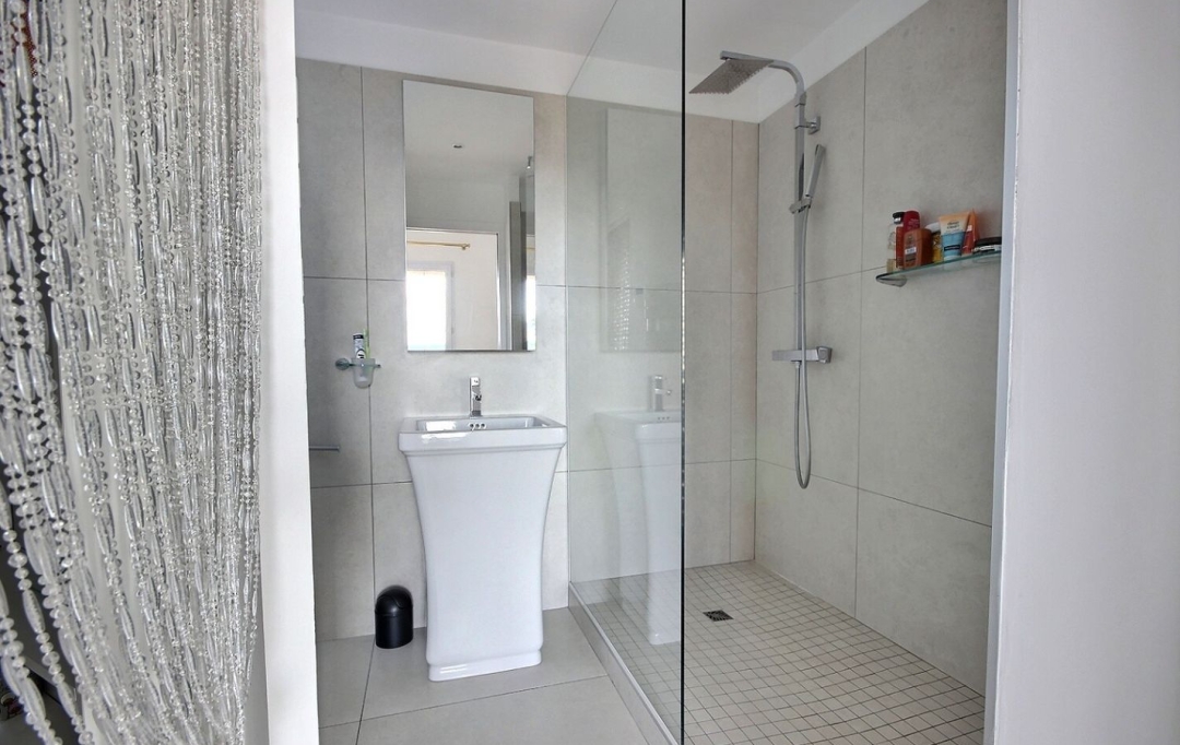 WEALSTONE : House | SAINT-BONNET-LES-OULES (42330) | 220 m2 | 640 000 € 