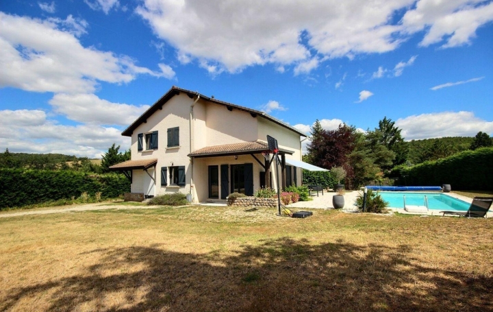 Maison SAINT-BONNET-LES-OULES 128 m2 395 000 € Maison SAINT-BONNET-LES-OULES 128 m2 395 000 €