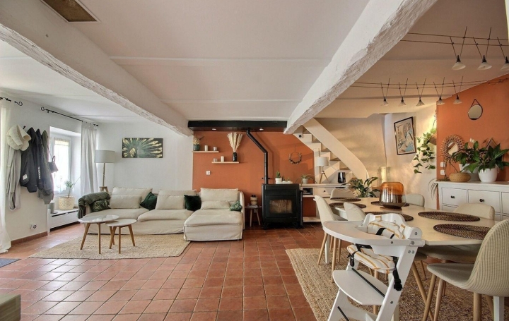 Maison de village SAINT-GALMIER 103 m2 325 000 € Maison de village SAINT-GALMIER 103 m2 325 000 €