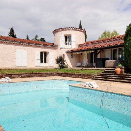  WEALSTONE : Maison / Villa | SAINT-GALMIER (42330) | 210 m2 | 609 000 € 